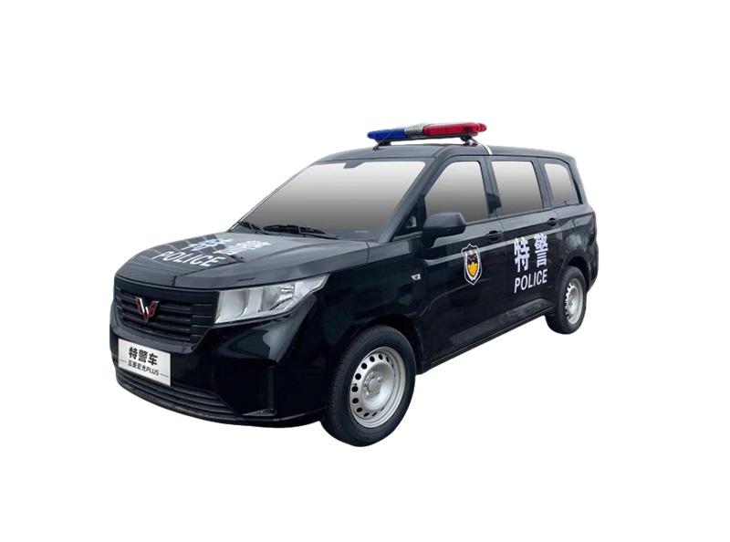  警用车...